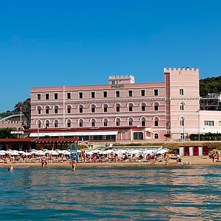 Sole Hotel
